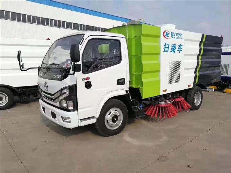 國(guó)六東風(fēng)多利卡5方掃路車